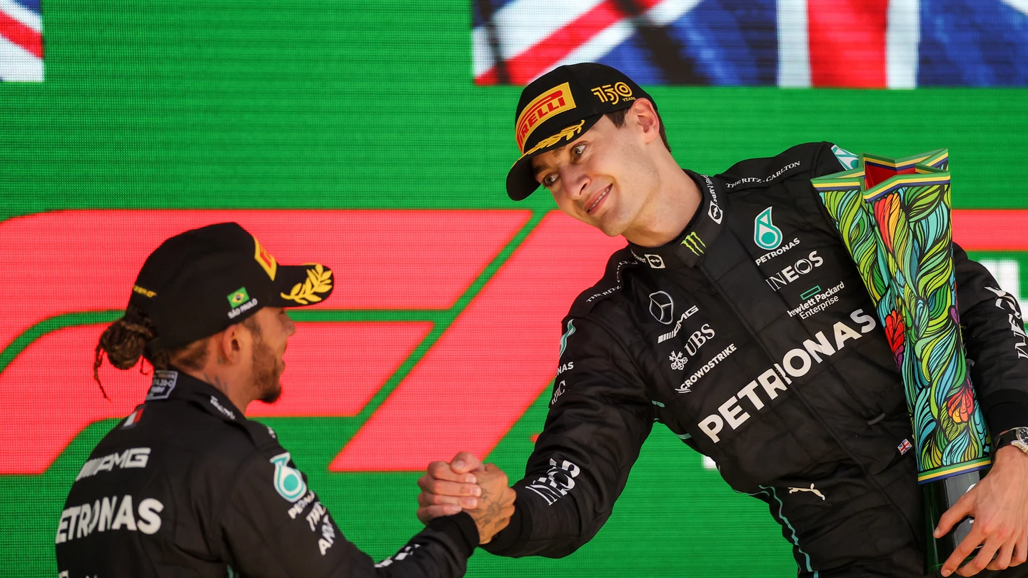 George Russell y Lewis Hamilton George Russell y Lewis Hamilton