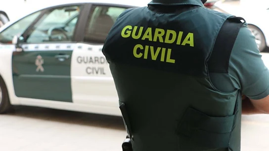Un agente de la Guardia Civil ONDA CERO ALMERIA