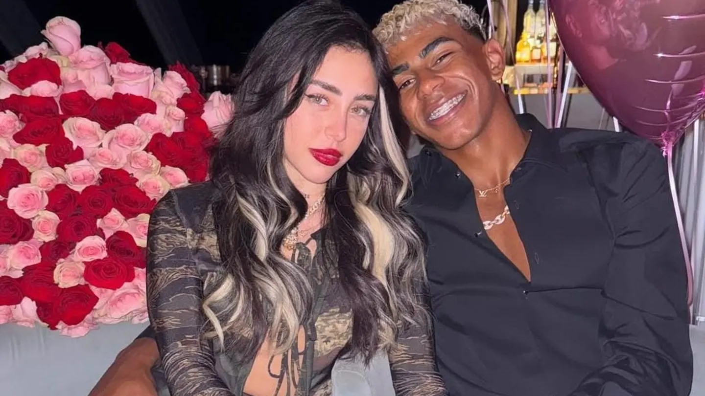 Lamine Yamal no esconde su relación con Nicki Nicole: la foto de sus stories que aviva los rumores Lamine Yamal no esconde su relación con Nicki Nicole: la foto de sus stories que aviva los rumores