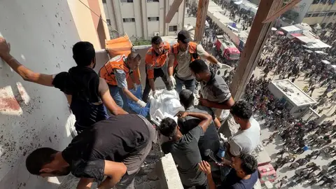 Ataques israelíes en el hospital Nasser, en Khan Younis, en el sur de la Franja de Gaza Ataques israelíes en el hospital Nasser, en Khan Younis, en el sur de la Franja de Gaza