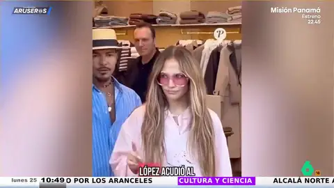 El vídeo del momento en el que le niegan la entrada a Jennifer Lopez en una tienda de Chanel de Estambul El vídeo del momento en el que le niegan la entrada a Jennifer Lopez en una tienda de Chanel de Estambul