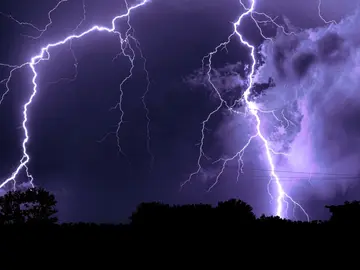 Rayos en el cielo Rayos en el cielo