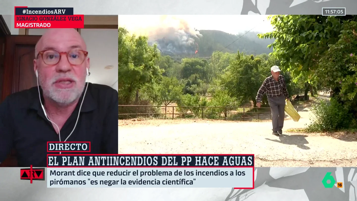 El magistrado González Vega, sobre el plan propuesto por Feijóo: "La piromanía es algo residual dentro de las causas de los incendios en estos últimos tiempos" El magistrado González Vega, sobre el plan propuesto por Feijóo: "La piromanía es algo residual dentro de las causas de los incendios en estos últimos tiempos"