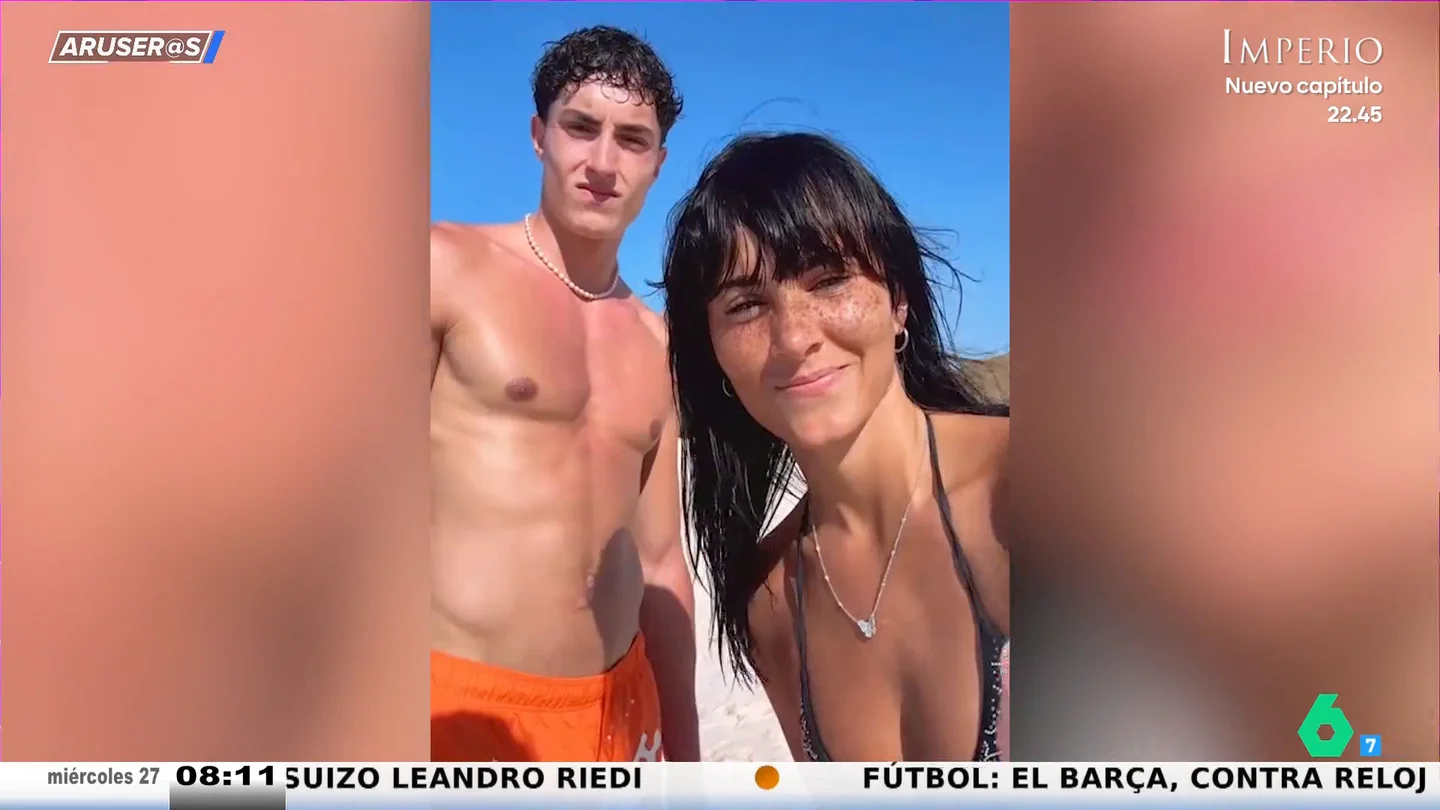 Aitana y Plex alucinan a Alfonso Arús con su reto viral en bikini en Indonesia: "Me recuerda al de los ladrones" Aitana y Plex alucinan a Alfonso Arús con su reto viral en bikini en Indonesia: "Me recuerda al de los ladrones"