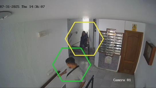 Se hacía pasar por técnico de teleasistencia para robar, pero se encontró a doña Concha: desarticulada una red de ladrones que operaba en toda España Se hacía pasar por técnico de teleasistencia para robar, pero se encontró a doña Concha: desarticulada una red de ladrones que operaba en toda España