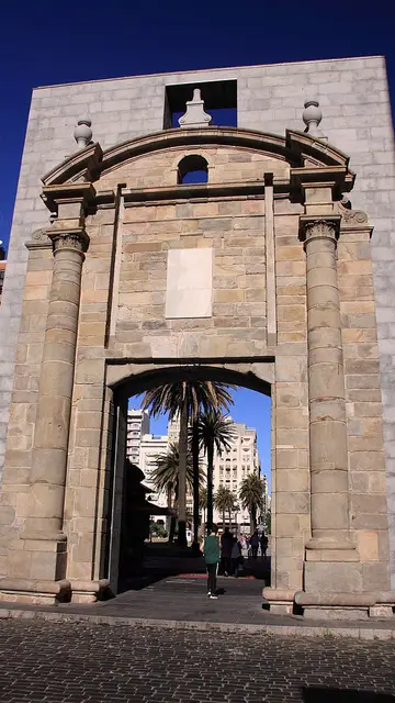 Puerta de la Ciudadela. Montevideo Puerta de la Ciudadela. Montevideo