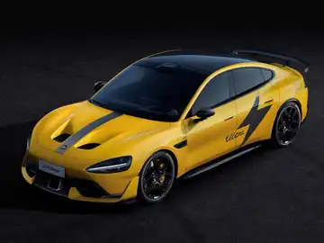 El Xiaomi SU7 Ultra es el coche eléctrico a batir, o eso parece, pues hasta Ferrari se ha fijado en él El Xiaomi SU7 Ultra es el coche eléctrico a batir, o eso parece, pues hasta Ferrari se ha fijado en él