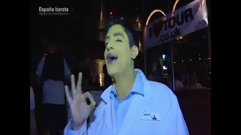 Equipo de Investigación, 'de discotecas' con los estudiantes británicos en Salou: "El alcohol aquí es muy barato, muy barato, muy barato" Equipo de Investigación, 'de discotecas' con los estudiantes británicos en Salou: "El alcohol aquí es muy barato, muy barato, muy barato"