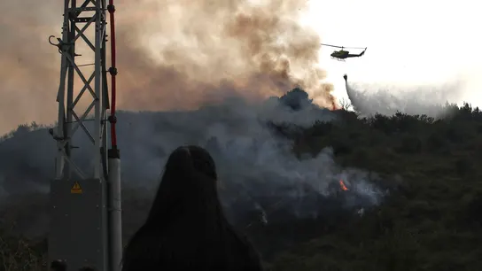El incendio de Fasgar (León), otra vez "fuera de capacidad de extinción" por el viento El incendio de Fasgar (León), otra vez "fuera de capacidad de extinción" por el viento