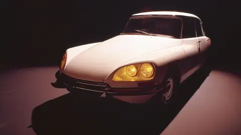 El Citroën DS rompió todos los moldes en su época e incluso hoy, sigue siendo un automóvil espectacular Citroën DS