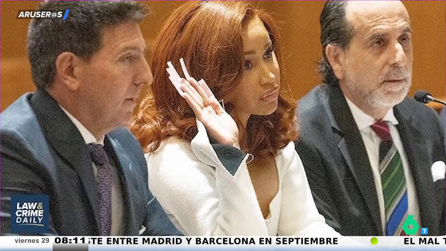 Cardi B, acusada de jugar al despiste con las pelucas en su juicio por una presunta agresión a una trabajadora Cardi B, acusada de jugar al despiste con las pelucas en su juicio por una presunta agresión a una trabajadora