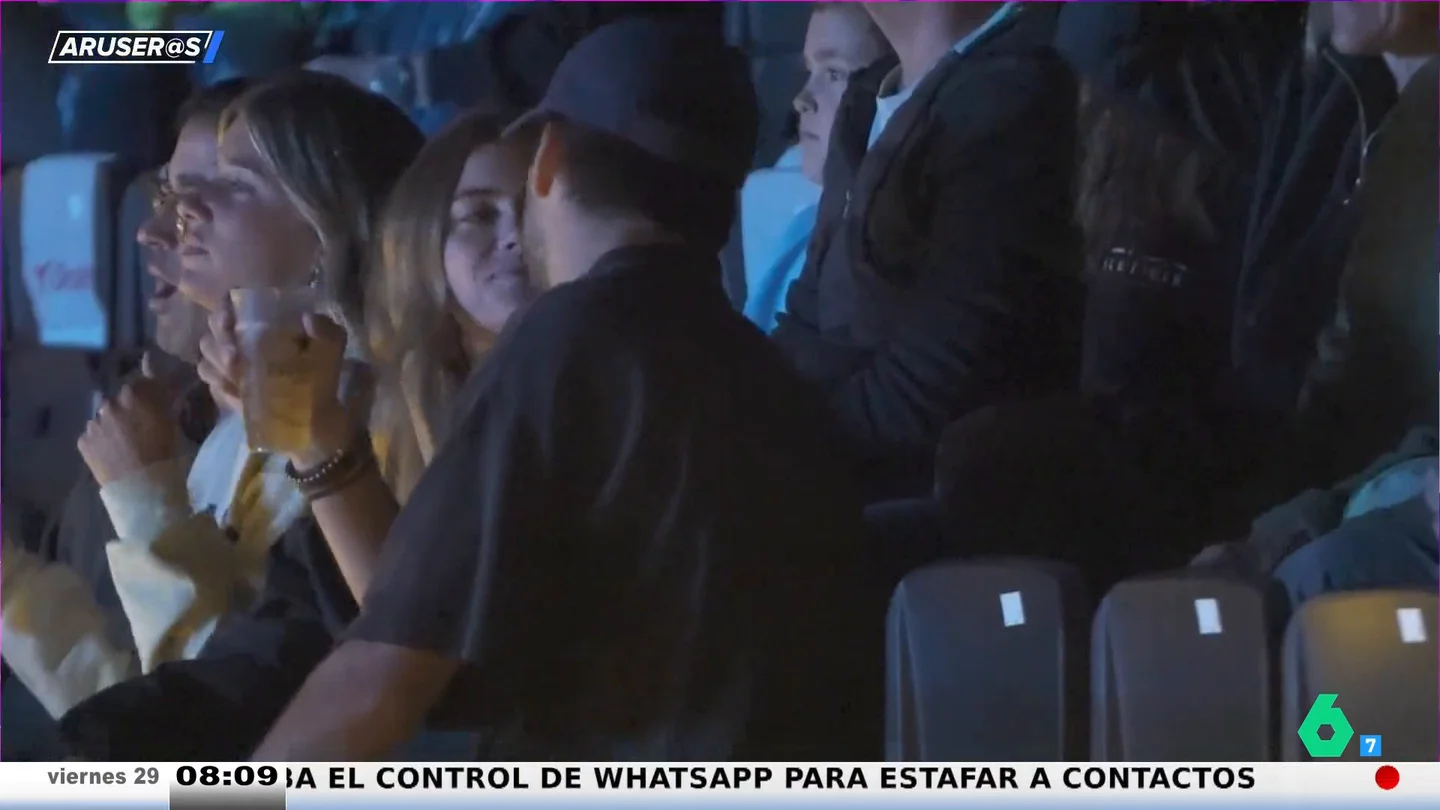 Piqué y Clara Chía reaparecen muy acaramelados y entre rumores de boda en el Occident Summerfest Piqué y Clara Chía reaparecen muy acaramelados y entre rumores de boda en el Occident Summerfest