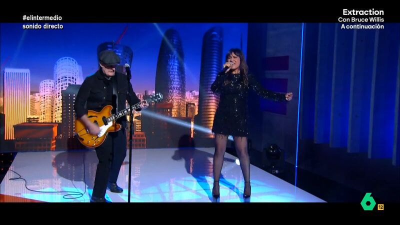 Amaral inaugura la nueva temporada de El Intermedio cantando en directo 'Dolce vita' 