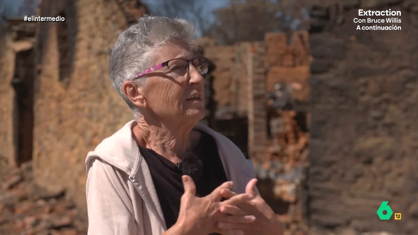 Josefina Vidal, perdió su casa en un incendio: "Me he quedado sin recuerdos, no tengo pasado" Esta vecina de Castrocalbón perdió su casa por culpa de uno de los incendios que asoló varias zonas de la provincia de León. Junto a Andrea a visitado lo que queda de su hogar.