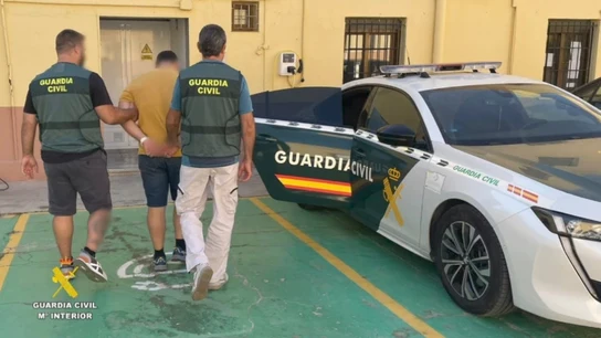 Detenido tras ser reconocido tres años después en redes por el hombre al que raptó y robó Detenido tras ser reconocido tres años después en redes por el hombre al que raptó y robó