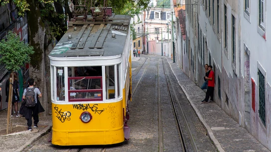 El elevador de Glória, el funicular de Lisboa, retratado en octubre de 2019 El elevador de Glória, el funicular de Lisboa, retratado en octubre de 2019