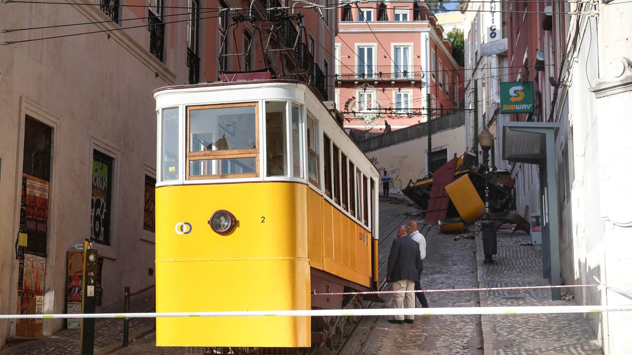 Las preguntas del accidente del funicular en Lisboa: ¿Cuándo fue la última revisión? ¿Hubo un problema de aforo?