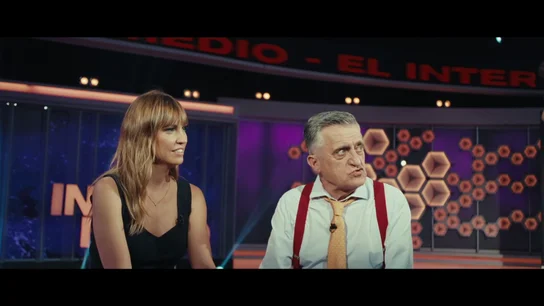 "Somos la puta aldea de Astérix en la programación": El Gran Wyoming reivindica el papel de El Intermedio en la televisión de España "Somos la puta aldea de Astérix en la programación": El Gran Wyoming reivindica el papel de El Intermedio en la televisión de España