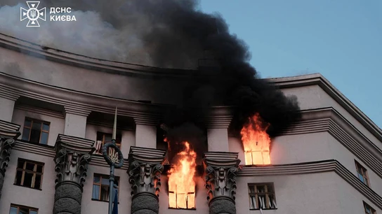 Bombardeo al Parlamento ucraniano. Bombardeo al Parlamento ucraniano.