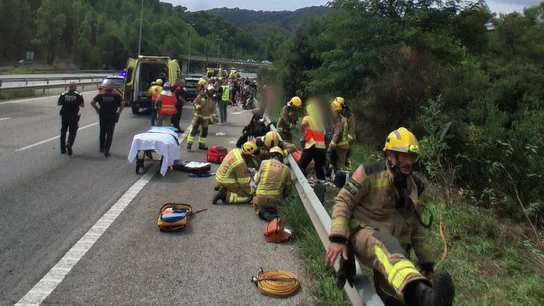Los Bombers, en el accidente en Santa Susanna Los Bombers, en el accidente en Santa Susanna