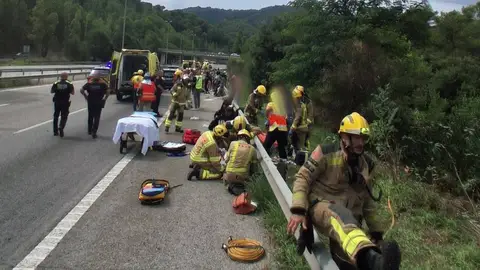 Los Bombers, en el accidente en Santa Susanna Los Bombers, en el accidente en Santa Susanna