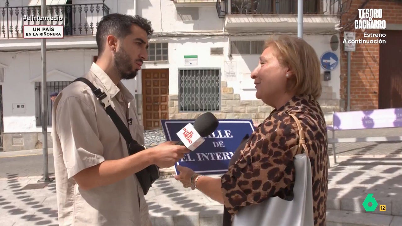 Isma Juárez pide a la alcaldesa de Casas de Don Pedro una calle con el nombre de El Intermedio: "A mí me vale con la corta"