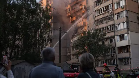 Mueren más de 20 personas por un bombardeo ruso en la región ucraniana de Donetsk Mueren más de 20 personas por un bombardeo ruso en la región ucraniana de Donetsk