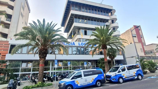 Fachada de la comisaría de la Policía Local de Santa Cruz de Tenerife Fachada de la comisaría de la Policía Local de Santa Cruz de Tenerife