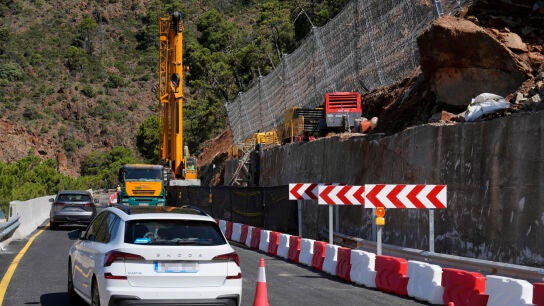 Tramo de carretera en obras.