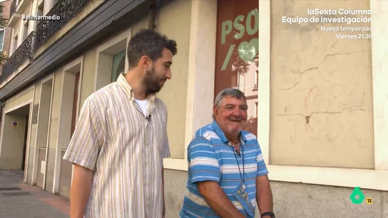 La reacción de un afilador cuando Isma Juárez intenta afilar un cuchillo: "Me das miedo, chaval" Isma Juárez pasa una jornada con Florentino, un afilador con 50 años de experiencia por las calles de Madrid, que en este vídeo le intenta enseñar los secretos de un oficio en serio peligro de extinción.