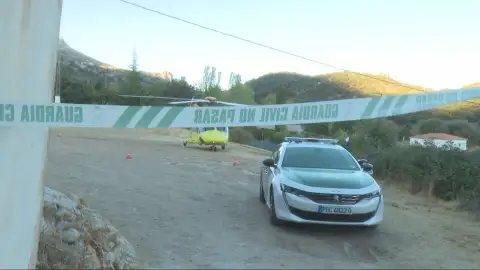 Un hombre mata a otro hombre y se atrinchera con la pareja del fallecido en Granada Un hombre mata a otro hombre y se atrinchera con la pareja del fallecido en Granada