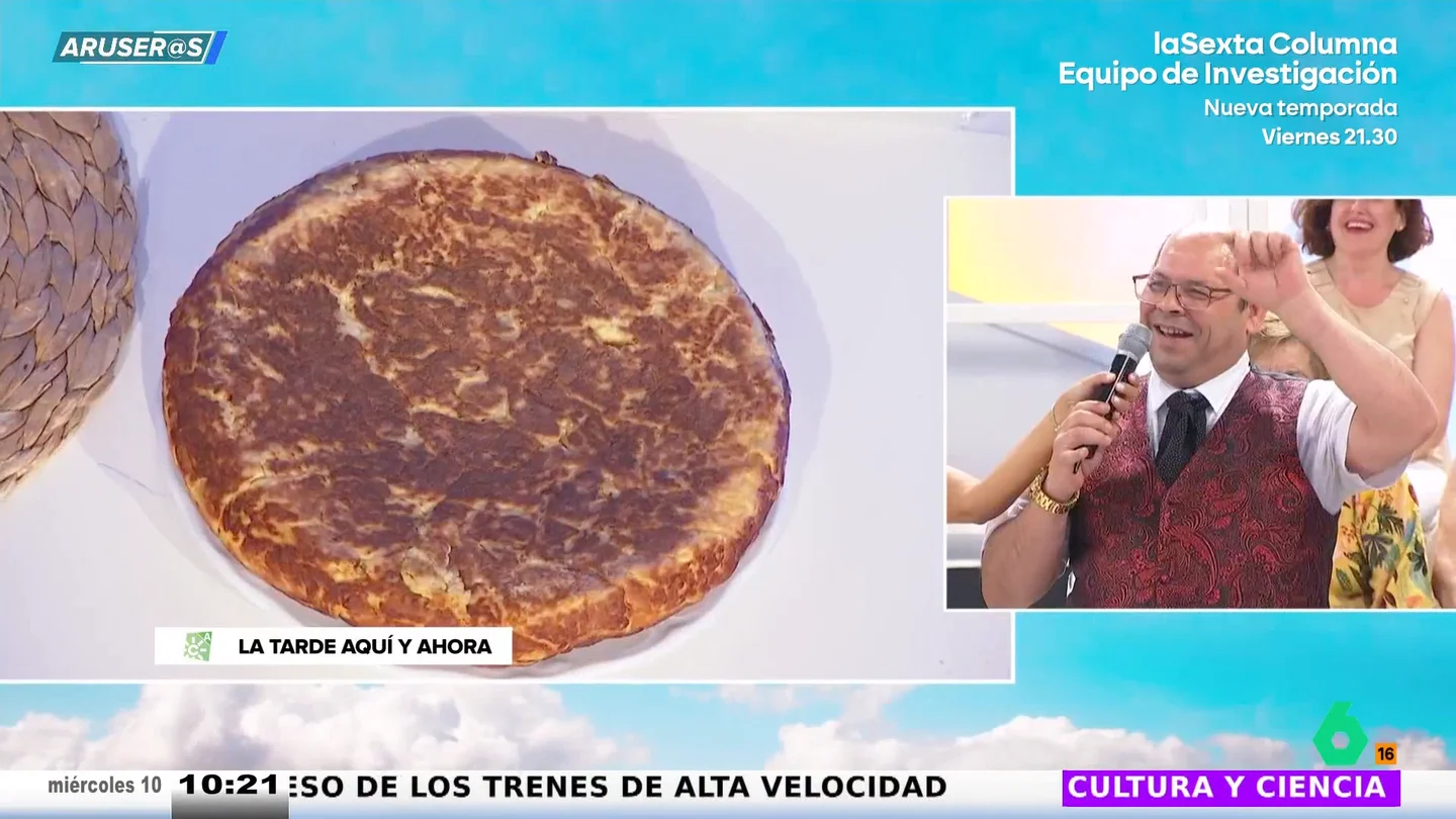 "¿Te ha pillado practicando sexo?": Juan y Medio, al ver el aspecto de la tortilla que ha llevado un invitado "¿Te ha pillado practicando sexo?": Juan y Medio, al ver el aspecto de la tortilla que ha llevado un invitado