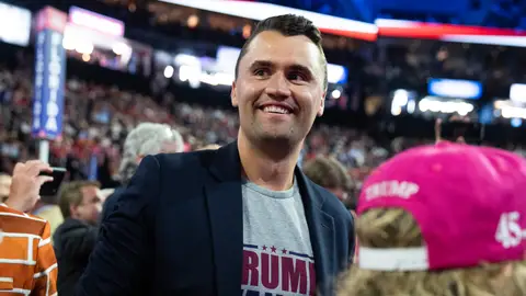 Charlie Kirk, en el Fiserv Forum durante la Convención Nacional Republicana en Milwaukee (Wisconsin) en julio de 2024 Charlie Kirk, en el Fiserv Forum durante la Convención Nacional Republicana en Milwaukee (Wisconsin) en julio de 2024