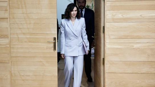 La presidenta de la Comunidad de Madrid, Isabel Díaz Ayuso, a su llegada al pleno de la Asamblea de Madrid La presidenta de la Comunidad de Madrid, Isabel Díaz Ayuso, a su llegada al pleno de la Asamblea de Madrid