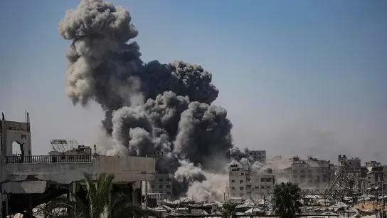 La torre Al Kawthar tras un ataque aéreo israelí en la Ciudad de Gaza. La torre Al Kawthar tras un ataque aéreo israelí en la Ciudad de Gaza.