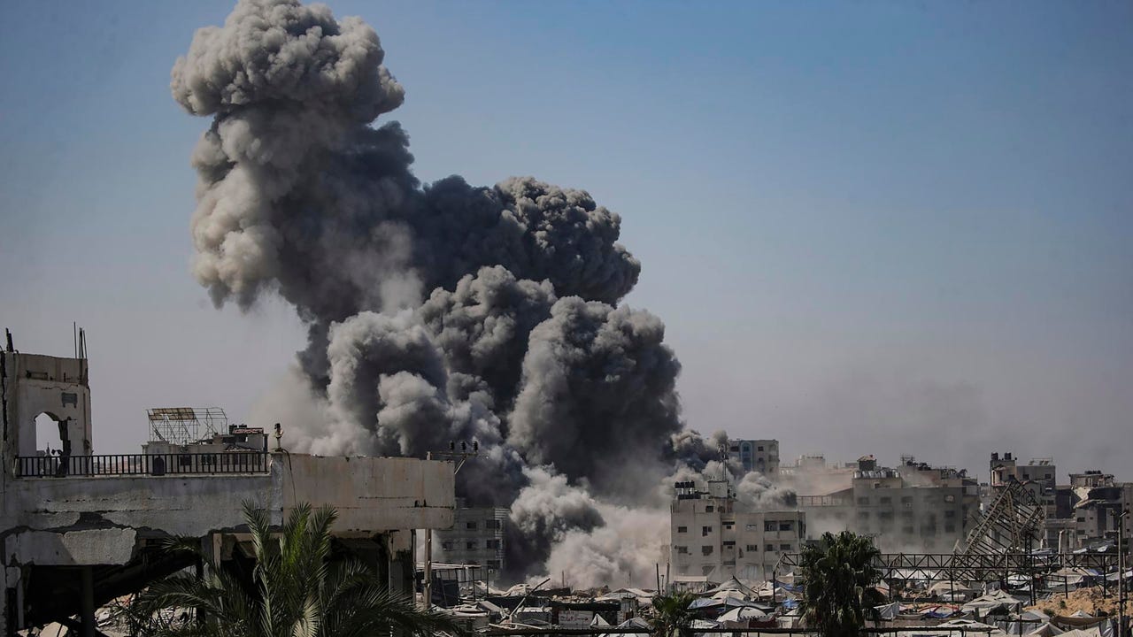 Bombas y destrucción sin descanso: Israel continúa devastando Gaza y arrasa cientos de edificios altos