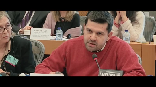 Las víctimas del Alvia señalan a los dos grandes partidos como responsables del accidente: "Ninguno habla de ello, se les ha olvidado" Las víctimas del Alvia señalan a los dos grandes partidos como responsables del accidente: "Ninguno habla de ello, se les ha olvidado"