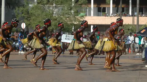 Danza de Bijagós durante el Carnaval de Bissau de 2023 Danza de Bijagós durante el Carnaval de Bissau de 2023