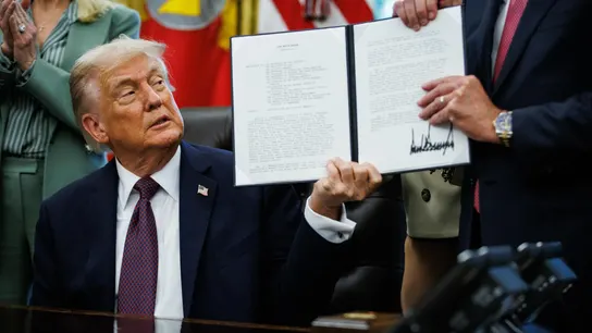 El presidente de Estados Unidos (EEUU), Donald Trump, tras firmar el despliegue de la Guardia Nacional en Memphis. El presidente de Estados Unidos (EEUU), Donald Trump, tras firmar el despliegue de la Guardia Nacional en Memphis.