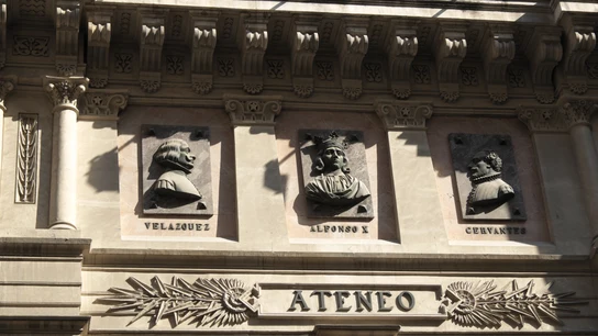 Fachada del Ateneo de Madrid Fachada del Ateneo de Madrid