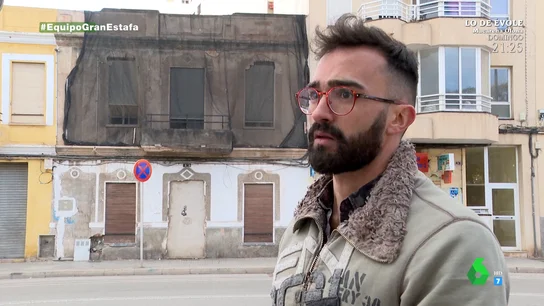 "Lo que sería mi casa es un edificio en ruinas": el duro testimonio de un afectado por el presunto estafador Charly "Lo que sería mi casa es un edificio en ruinas": el duro testimonio de un afectado por el presunto estafador Charly