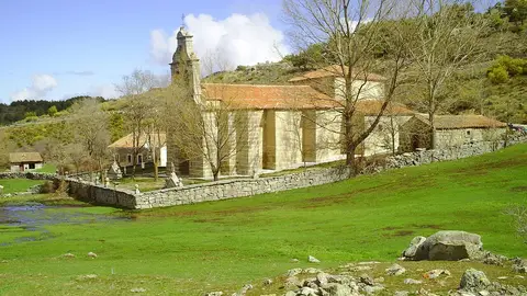 Santuario de Nuestra Señora de Las Fuentes Santuario de Nuestra Señora de Las Fuentes
