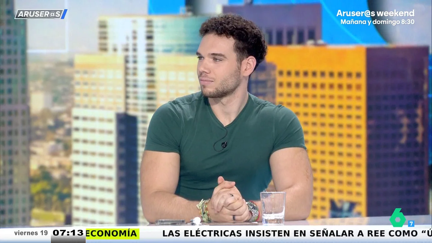 Hans Arús, a los meteorólogos que pronostican el tiempo: "Si pones a un abuelo en cada punta de España lo tienes" Hans Arús, a los meteorólogos que pronostican el tiempo: "Si pones a un abuelo en cada punta de España lo tienes"