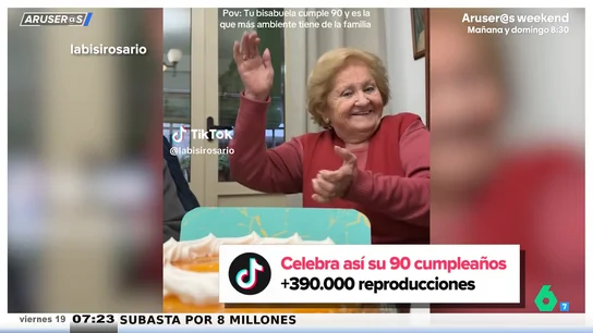 Una abuela se vuelve viral en la fiesta de su 90 cumpleaños por ser el "ambiente" de la familia Una abuela se vuelve viral en la fiesta de su 90 cumpleaños por ser el "ambiente" de la familia