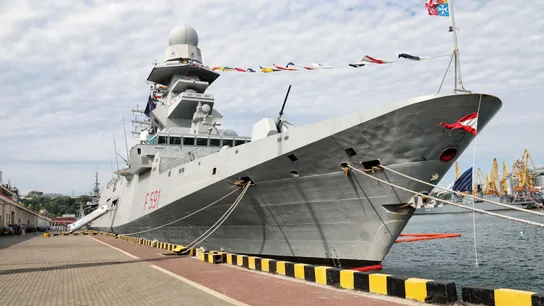 Imagen de la fragata F591 Virginio Fasan de la Marina Militar italiana. Imagen de la fragata F591 Virginio Fasan de la Marina Militar italiana.