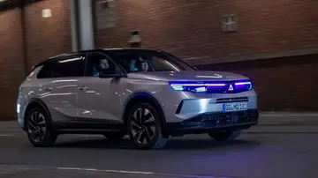 Faros inteligentes en el Opel Grandland Faros inteligentes en el Opel Grandland