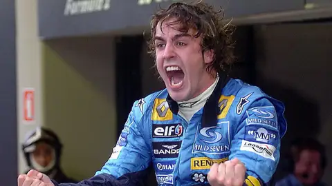Fernando Alonso celebra el mundial de F1 Fernando Alonso celebra el mundial de F1