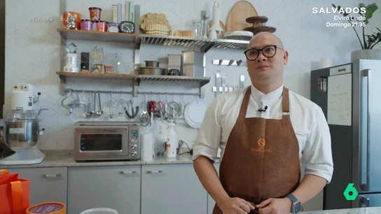 Equipo de Investigación localiza al verdadero creador del chocolate de Dubái: "No puedes mezclar negocios con amistad" Equipo de Investigación entrevista al chef Nouel, que en este vídeo se reivindica como autor de la receta del chocolate de Dubái original, si bien reconoce que "no puedo reclamar nada, porque no hubo ningún acuerdo en papel".