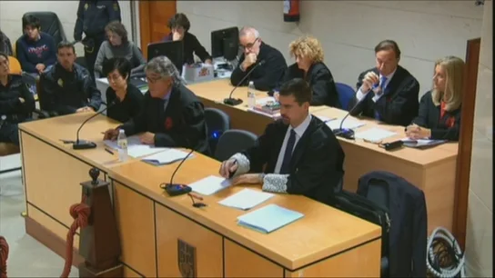 Imagen de un Jurado Popular en el proceso de un juicio. Imagen de un Jurado Popular en el proceso de un juicio.