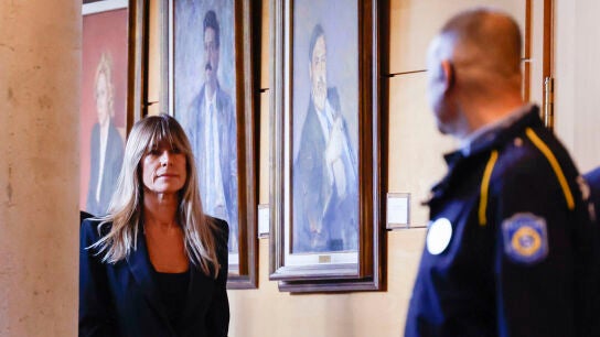 Imagen de archivo de Bego&ntilde;a G&oacute;mez, esposa del presidente del gobierno llegando a la comisi&oacute;n de investigaci&oacute;n en la Asamblea de Madrid. 